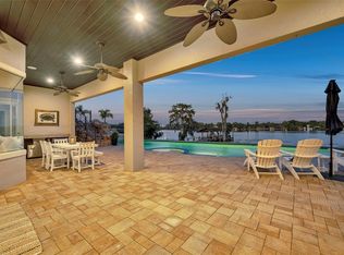 656 Long Lake Dr, Oviedo, FL 32765