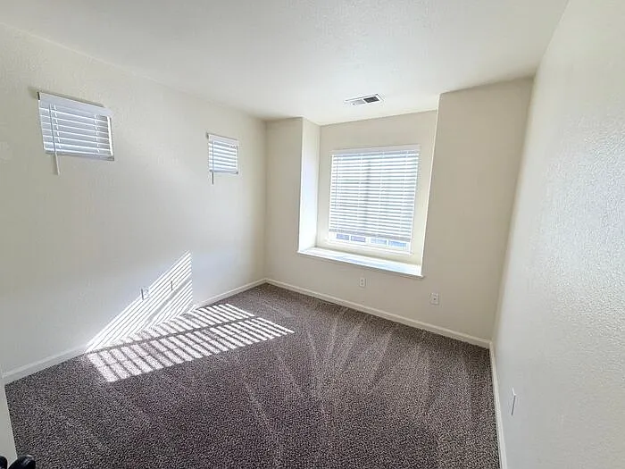 5704 Golden Eagle Dr — Photo 30