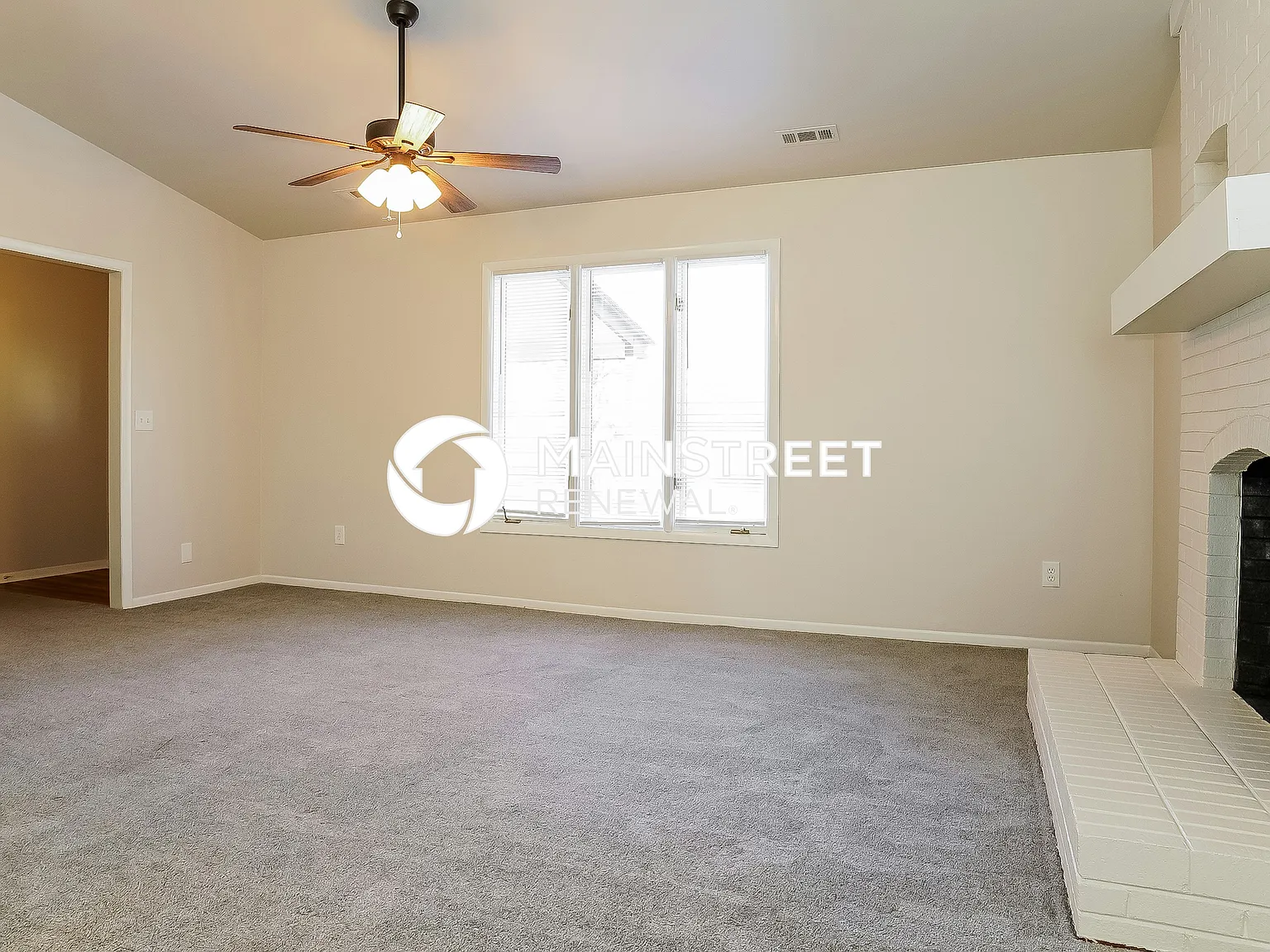 765 Sagebrush Trl — Photo 3