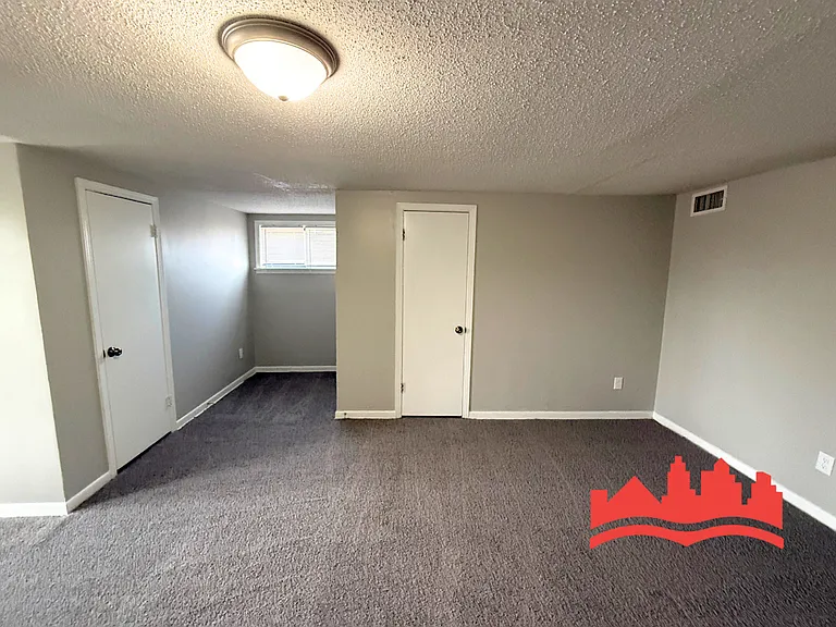 2244 Cypress Cir — Photo 18