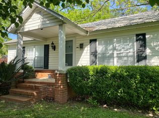 1010 S Dogwood Dr, Nashville, GA 31639