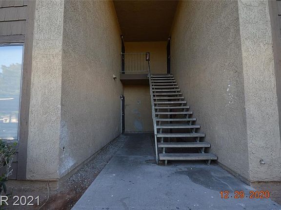 4th image of 2889 Wheelwright Dr APT B