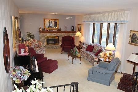 Formal Living with Gas FP