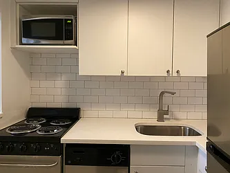 Rented by Mallory Management Corp