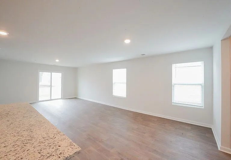 463 Coconut Dr — Photo 8