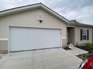 221 Riesling Dr, Union, OH 45322