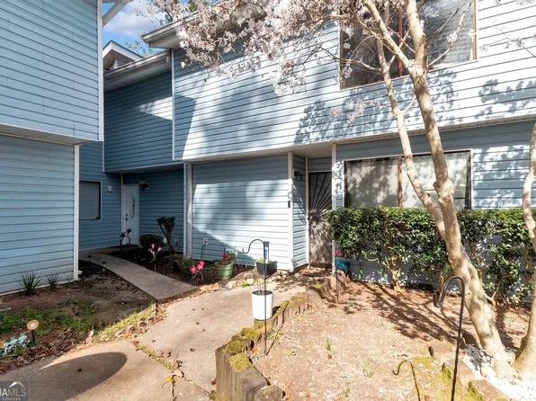 922 Lakewood Ln, Jonesboro, GA 30238