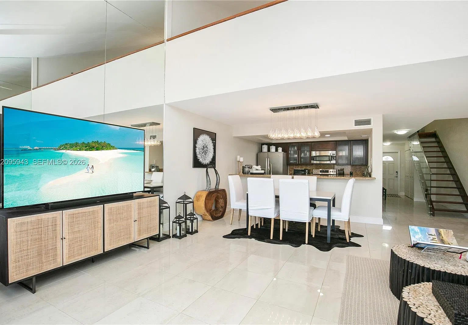 3 bed, 2.0 bath, $3,500 — Photo 3