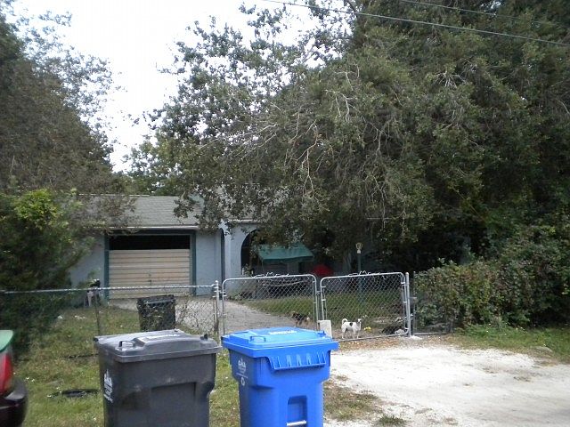 2nd image of 1610 Meridian St