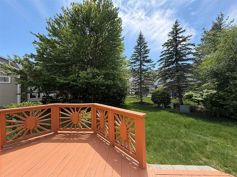 7043 Foxridge Dr — Photo 43