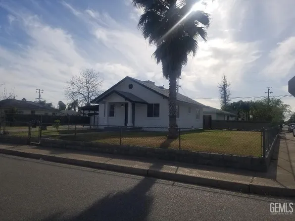 1203 11th St, Wasco, CA 93280