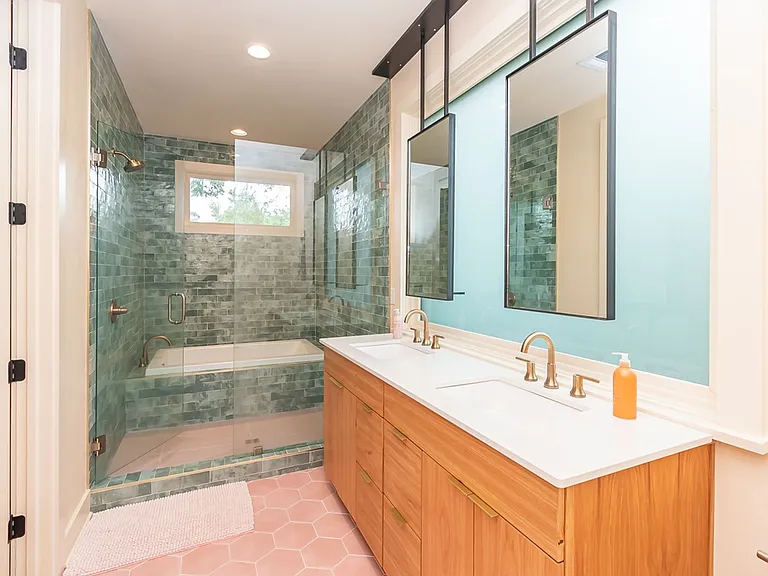2684 Cork St — Photo 32