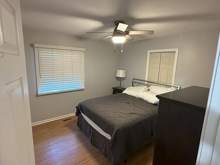 1183 Foxboro Ln — Photo 4