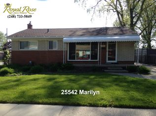 25542 Marilyn Ave, Warren, MI 48089