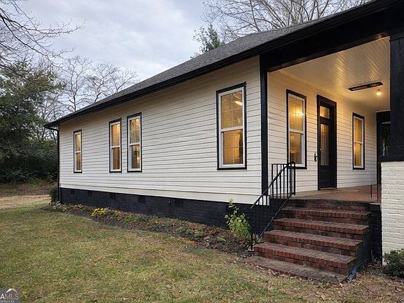 4th image of 961 Log Cabin Way