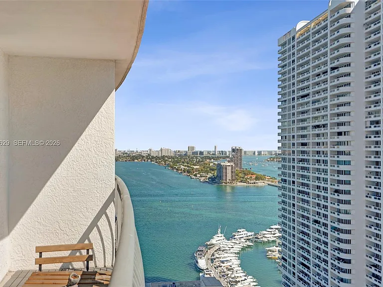 1750 N Bayshore Dr #2510 — Photo 31