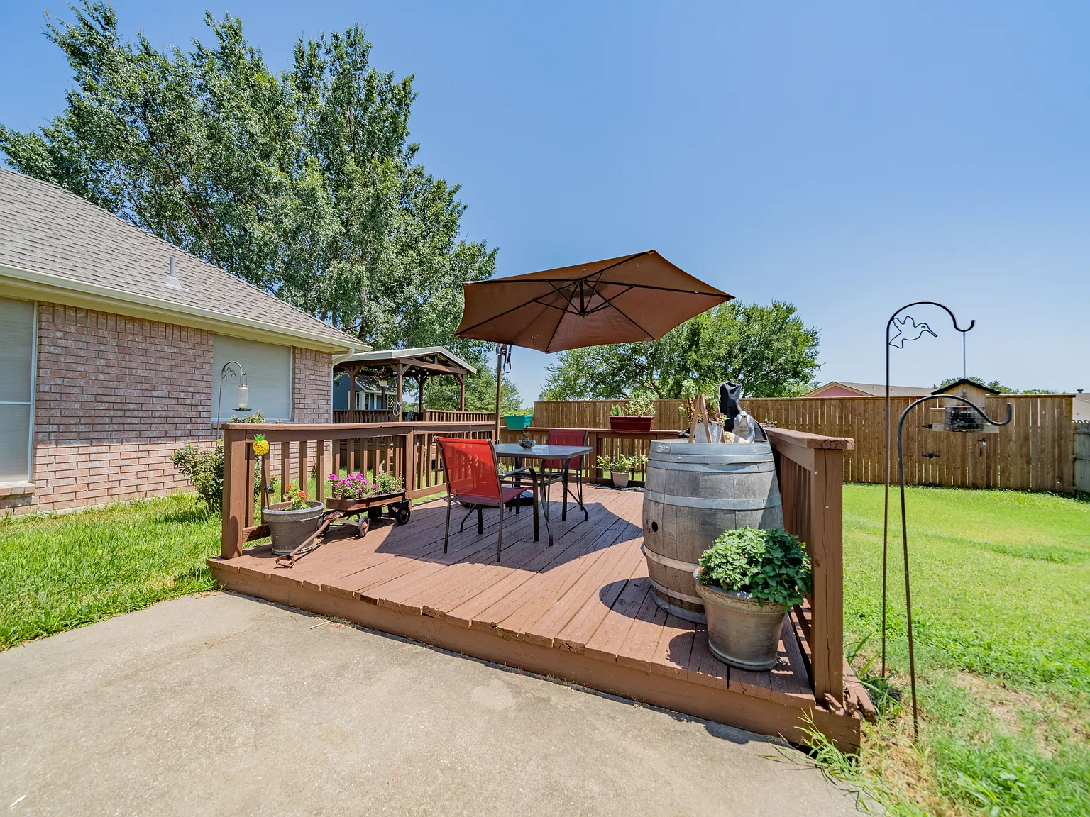 4 bed, 1850 sqft, $2,450 — Photo 3