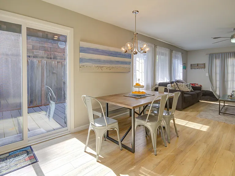 4630 Capitola Rd — Photo 12