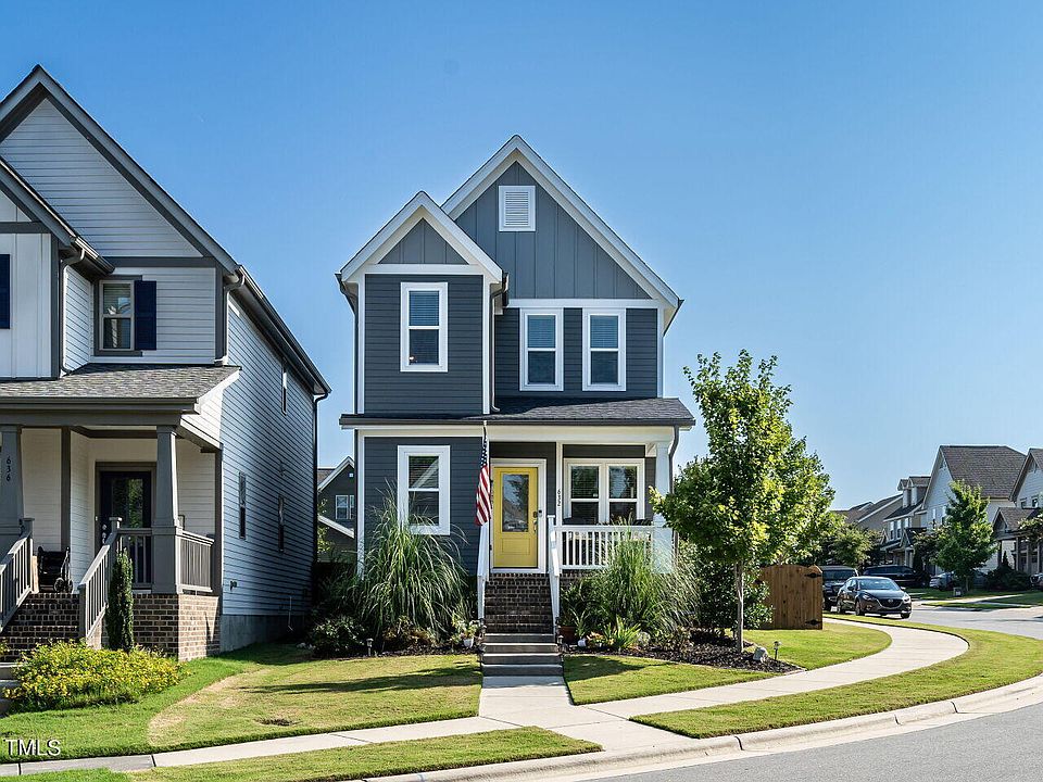 1st image of 632 Groveview Wynd