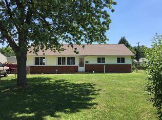 124 Brunswick Dr, Greenwood, IN 46143