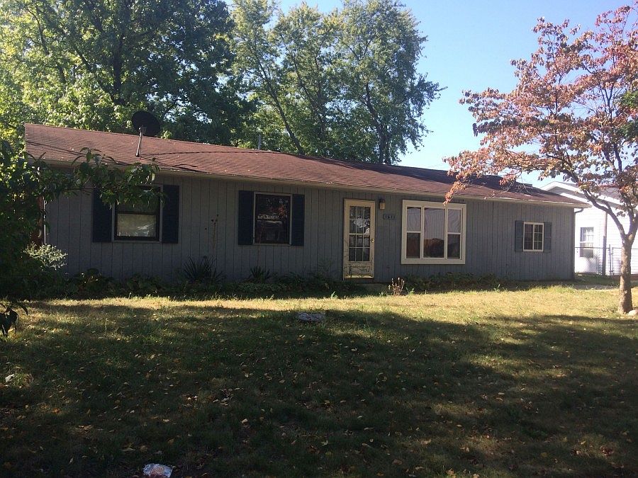 2nd image of 1611 Comanche Dr