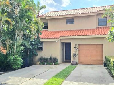 19710 Cypress Ct, Hialeah, FL, 33015