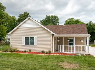 29240 McDonald St, Roseville, MI 48066