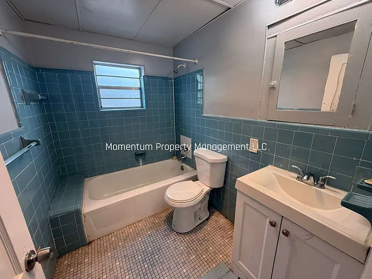 953 12th Ave S #C — Photo 4