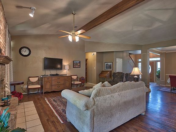 4th image of 2314 Birkdale Ln
