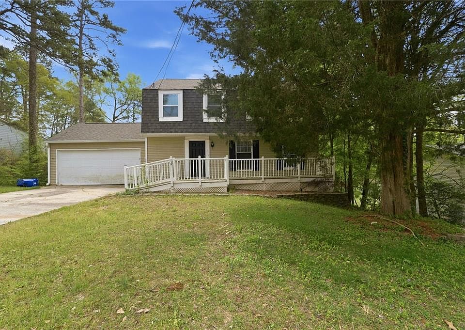 1st image of 115 Kings Ridge Dr