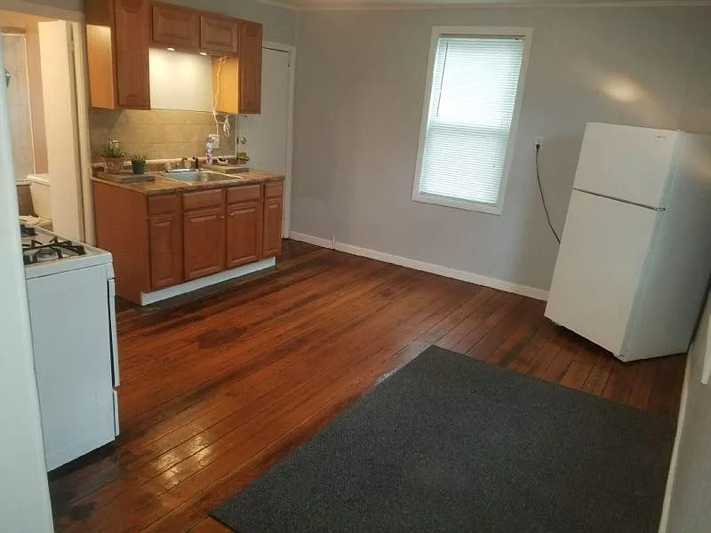 2 bed, 1235 sqft, $2,175 — Photo 2