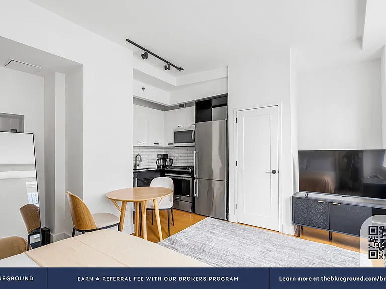 63 Wall St #2810 — Photo 9