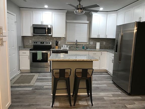 2nd image of 781 Terrace Dr