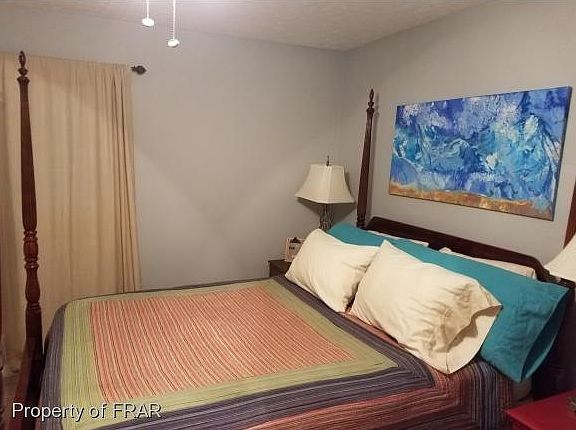 3rd image of 4817 Pinedale Blvd