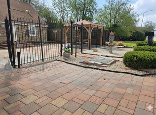 9954 Genard Rd, Houston, TX 77041