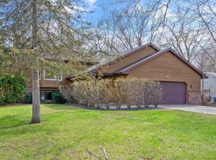 2564 Buffalo St, White Bear Township, MN 55110