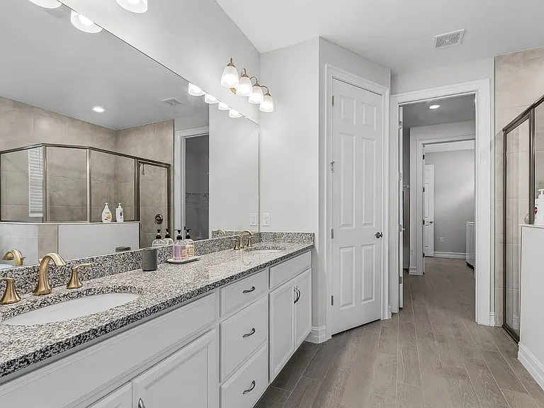425 Coral Reef Pl — Photo 11