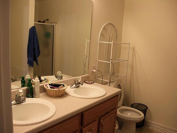 3rd image of 120 Whitney Dr