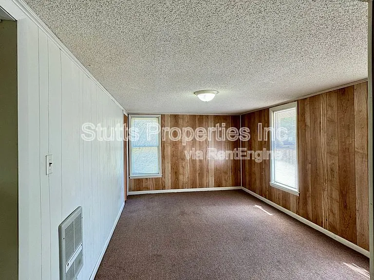 316 S Chestnut St #B — Photo 4
