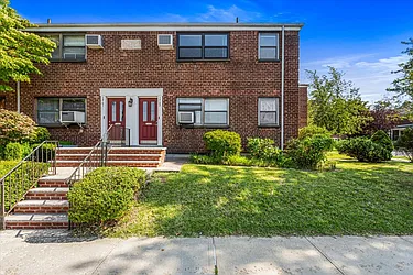 17-03 Utopia Parkway, #2-48