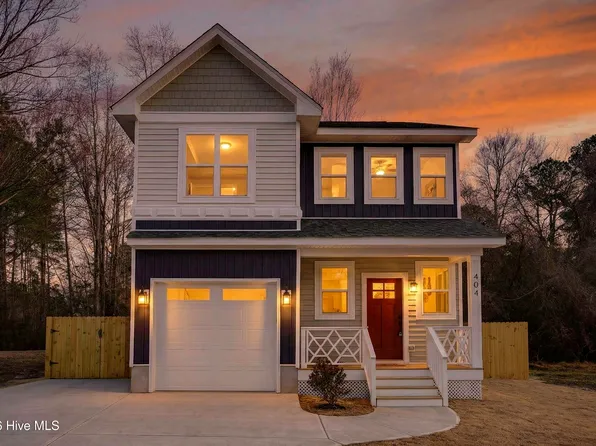 404 S Bodenheimer Street, Burgaw, NC 28425