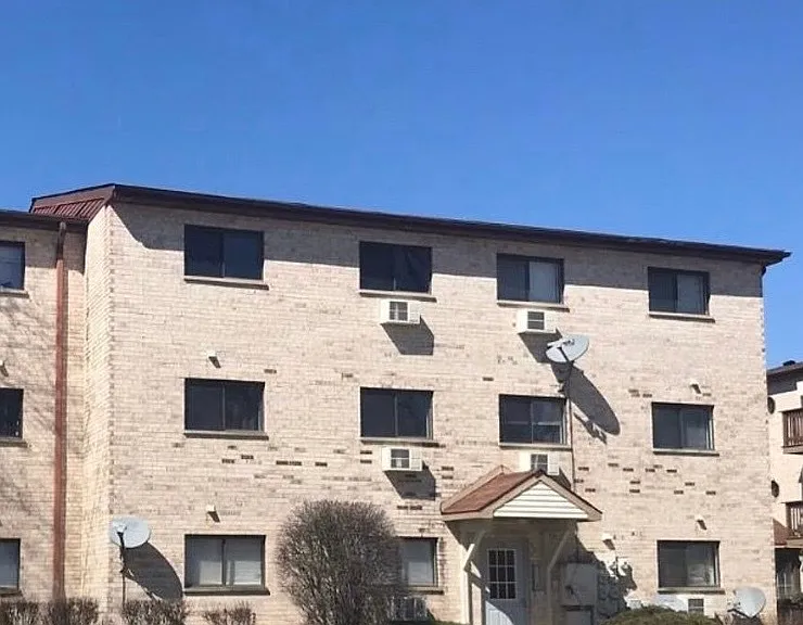 425 E Osage Ln #1A — Photo 1