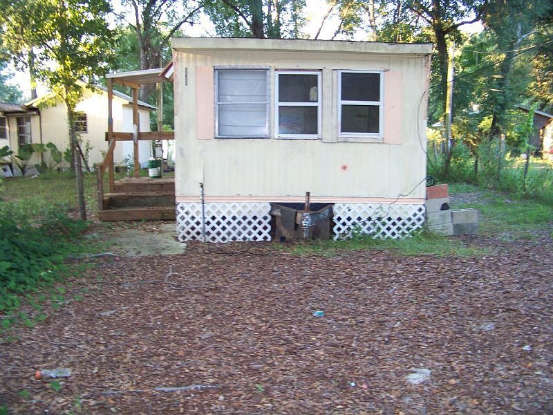 1st image of 23629 Lake Ave