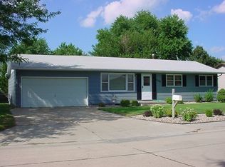 3104 Midway Rd, Grand Island, NE 68803