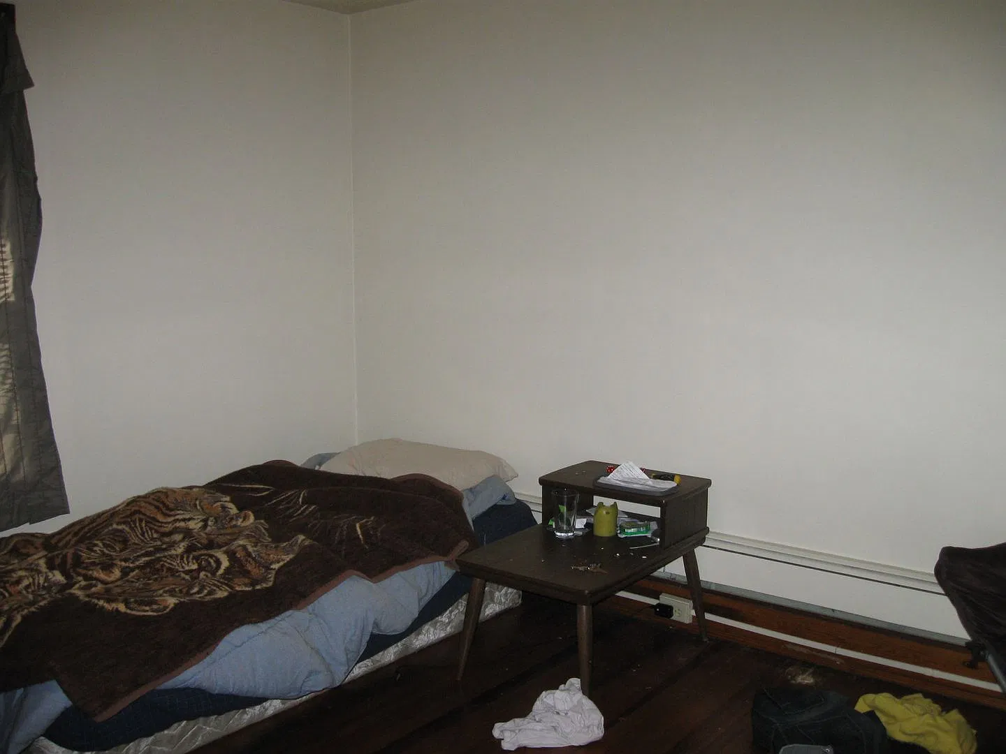 3 Bedroom, 1 Bathroom House close to campus-- Fall 2027 — Photo 4