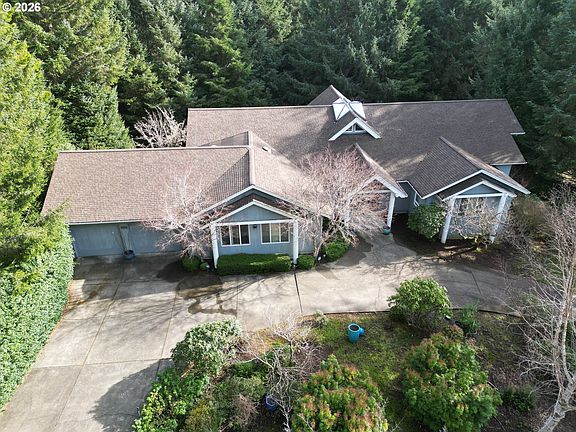 3rd image of 83391 S Cove Dr