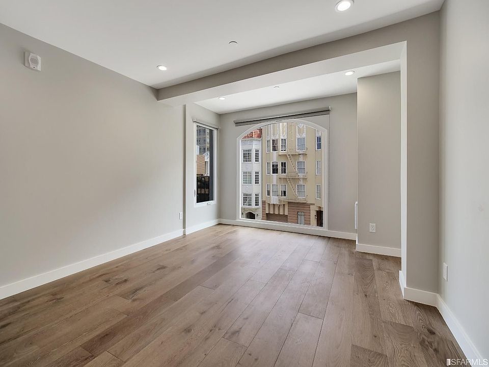 1st image of 1856 Pacific Ave #10