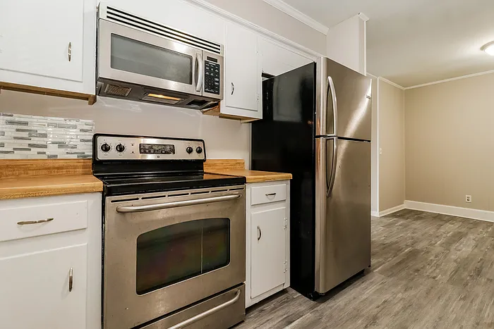 821 Hillside Dr — Photo 7