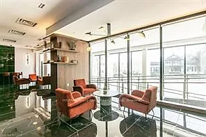 181 King St S #1010 — Photo 33