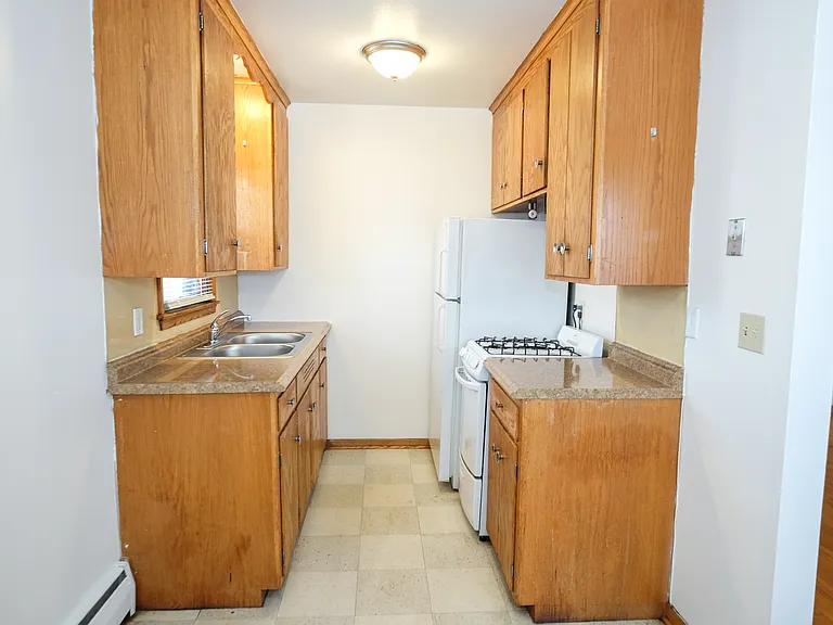 Tudor Terrace — Photo 28